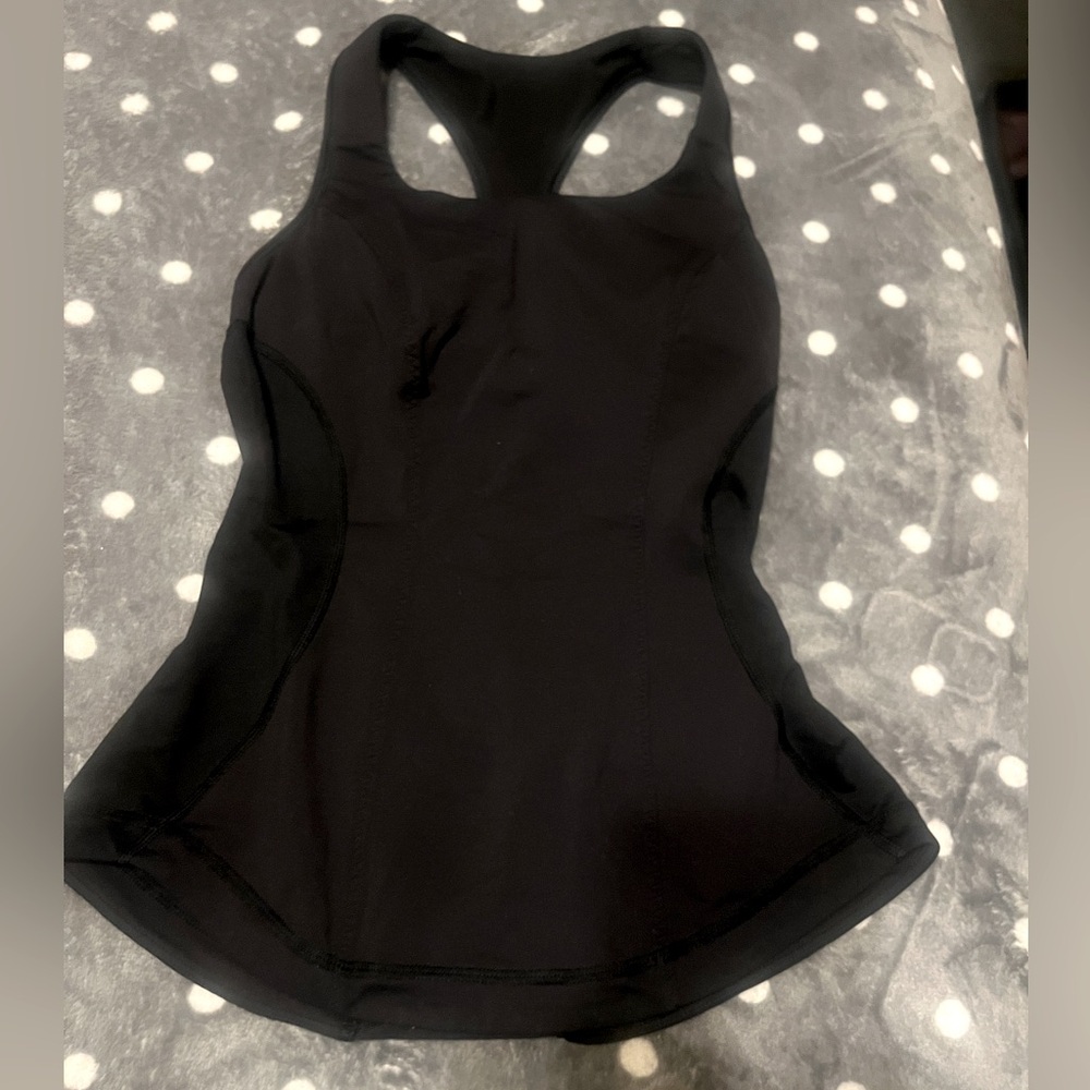 Lululemon Tank Top w Bra